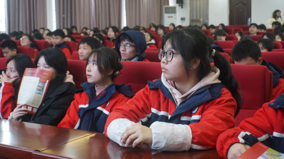 情系母校，筑梦未来  邵阳县工业职业技术学校开展优秀毕业生返校宣讲活动