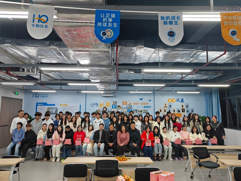 高三学生顶岗实习圆满结束，荣耀返程