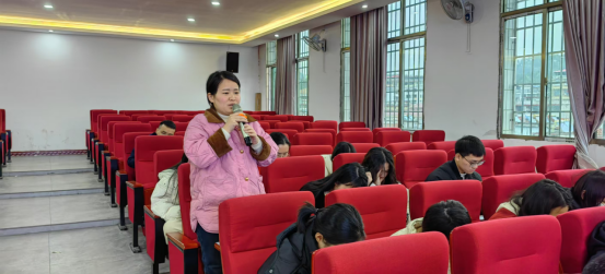 ​组织生活会开得“有料”