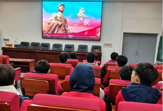 邵阳县工业职中雷锋月活动总结