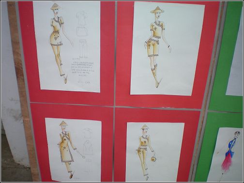 服装、美术专业学生作品展览