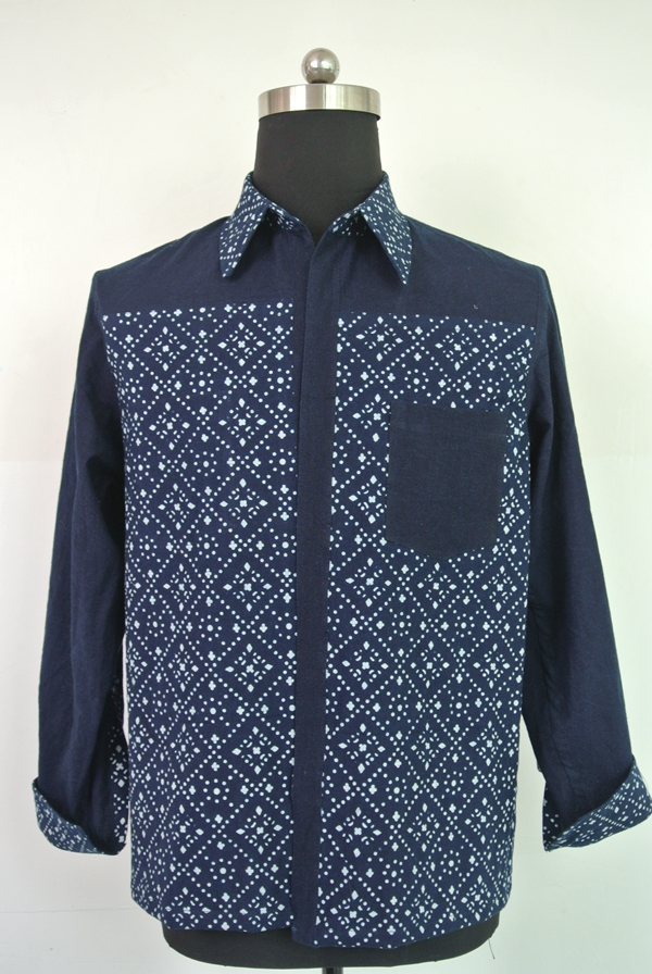 我校蓝印花布设计作品在武汉国际会展中心参展