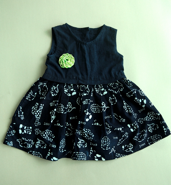 我校蓝印花布设计作品在武汉国际会展中心参展