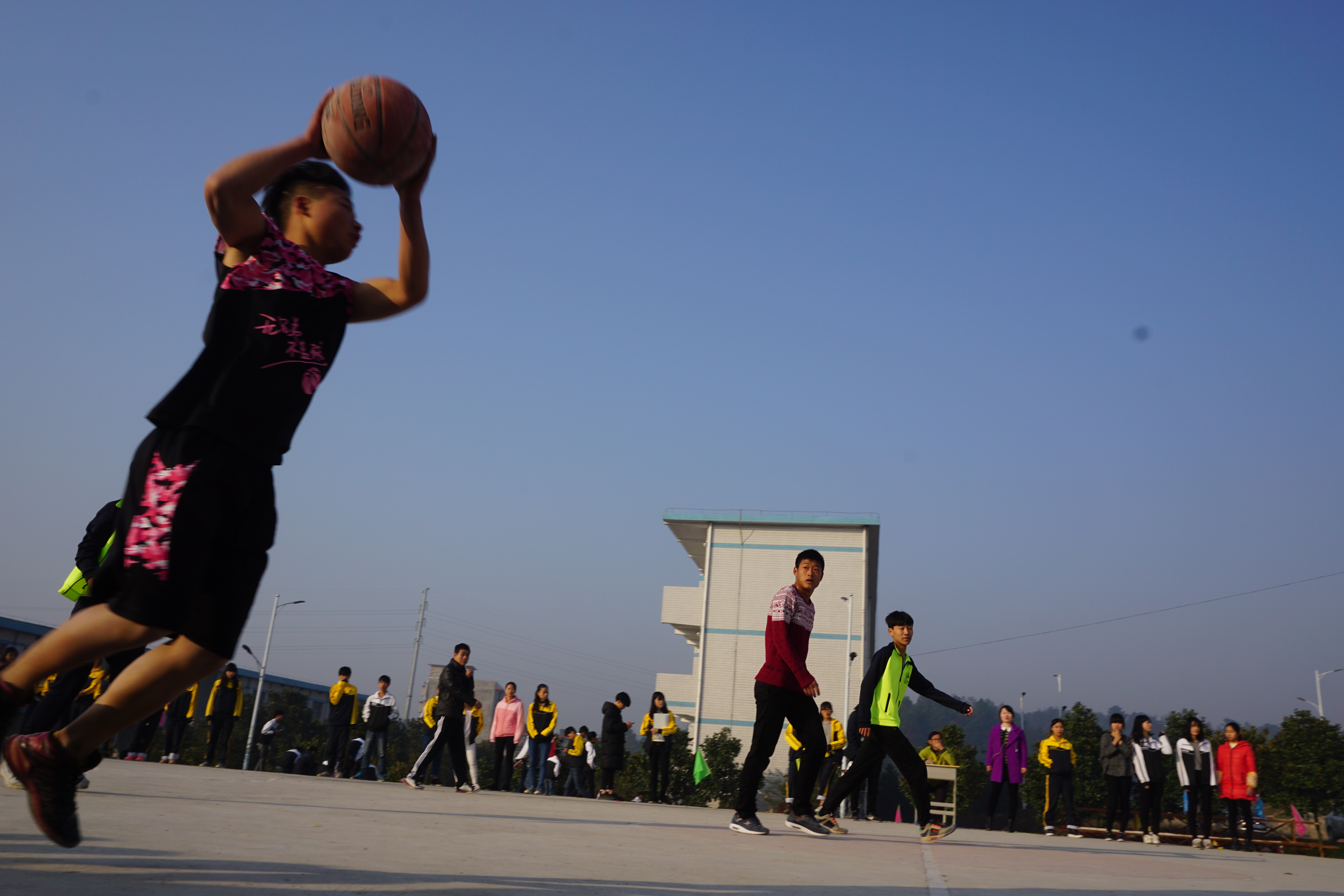第四届体育节篮球比赛