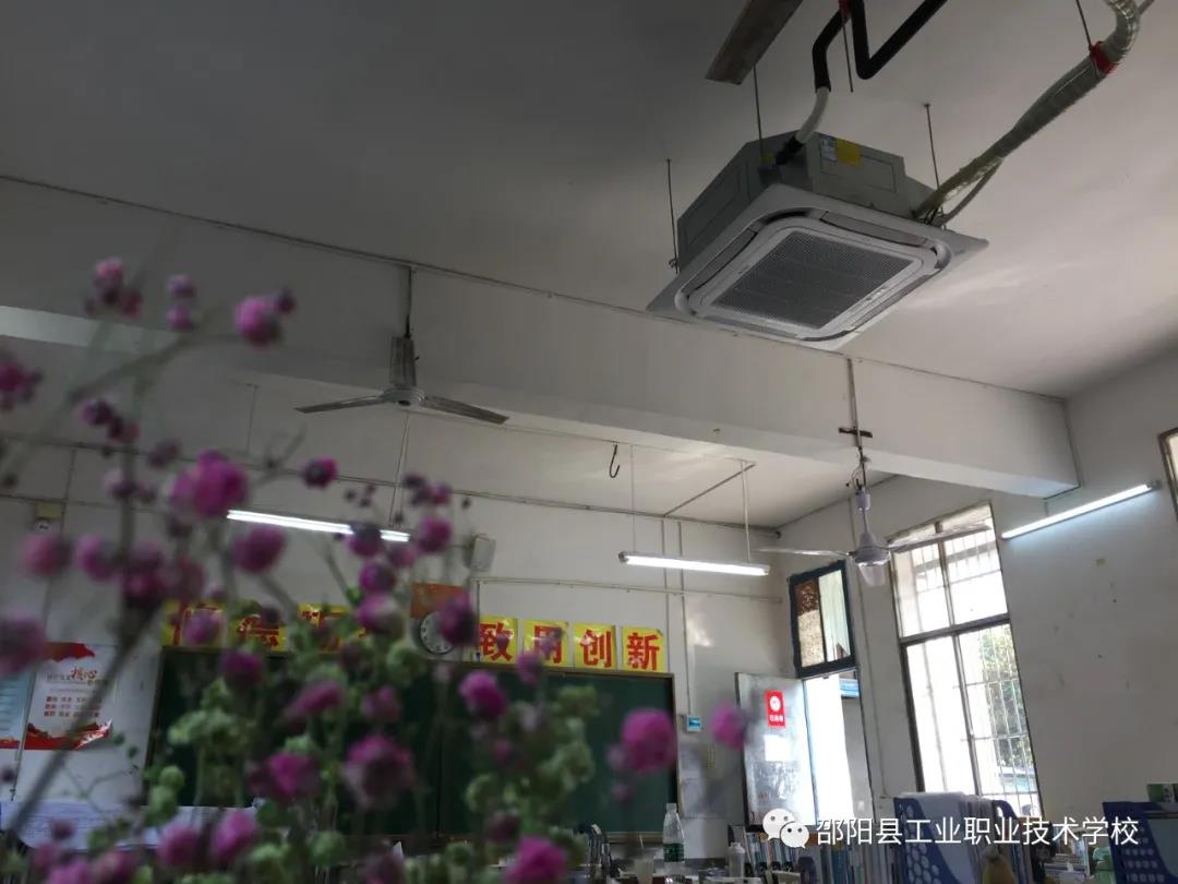 学史力行：邵阳县工业职业技术学校多措并举为师生办实事办好事