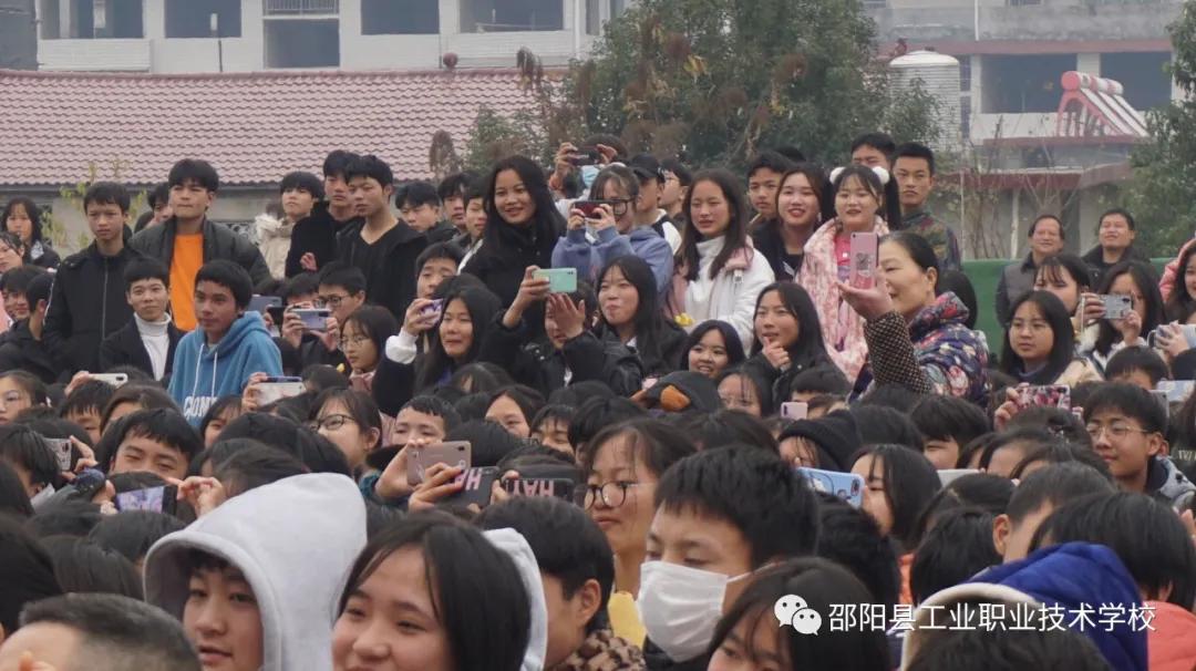 邵阳县工业职业技术学校举办第十三届校园文化艺术节