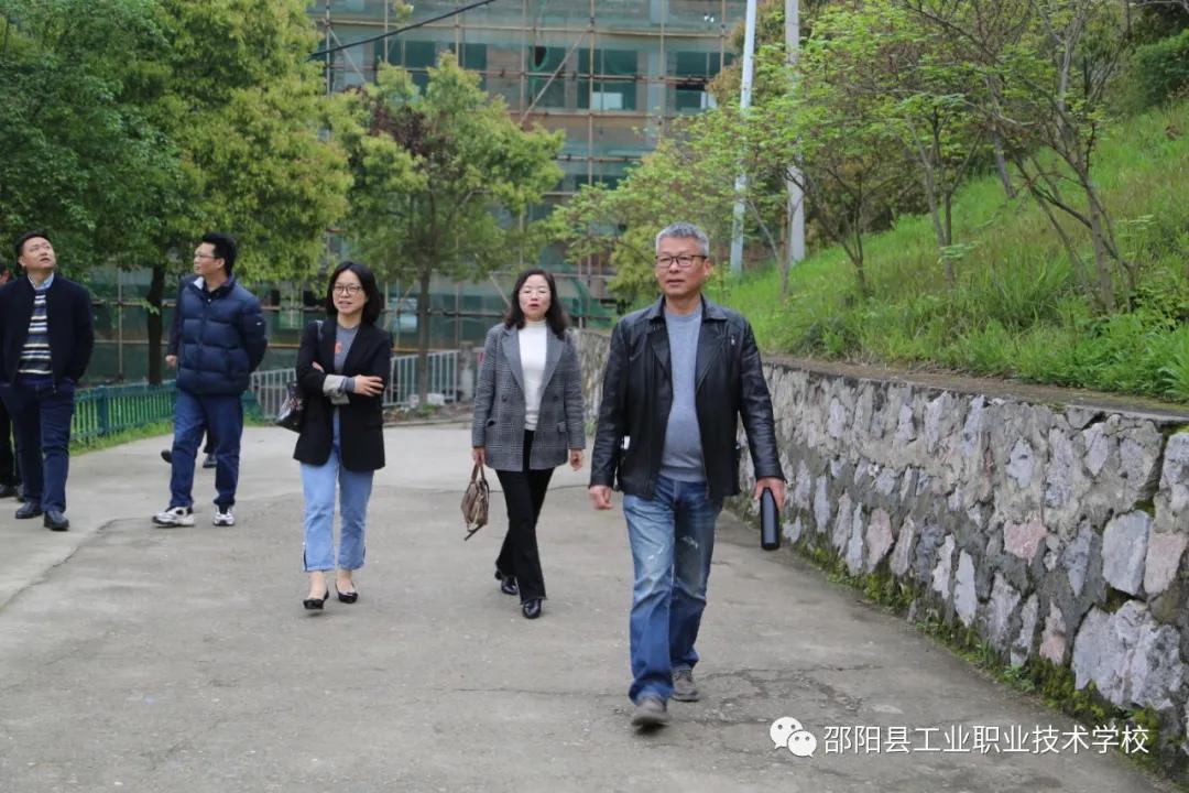 邵阳县工业职中与湖南电气学院洽谈中高职衔接合作办学