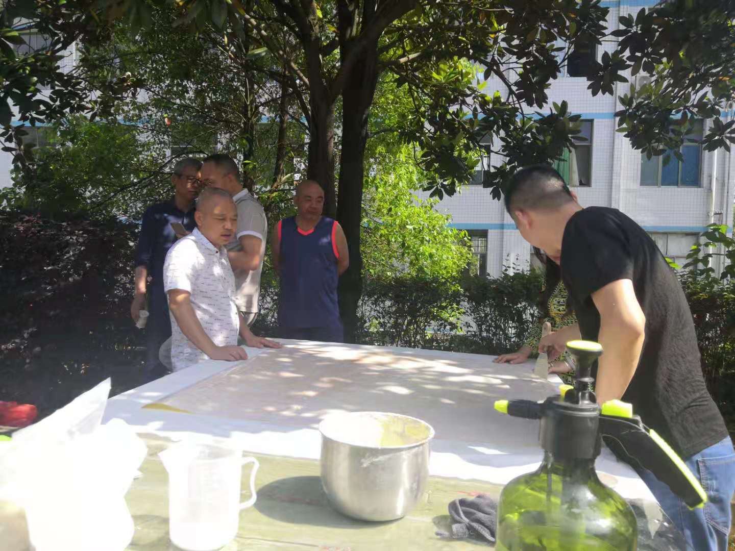 邵阳县工业职业技术学校《邵阳蓝印花布校企合作实训基地建设》支撑材料