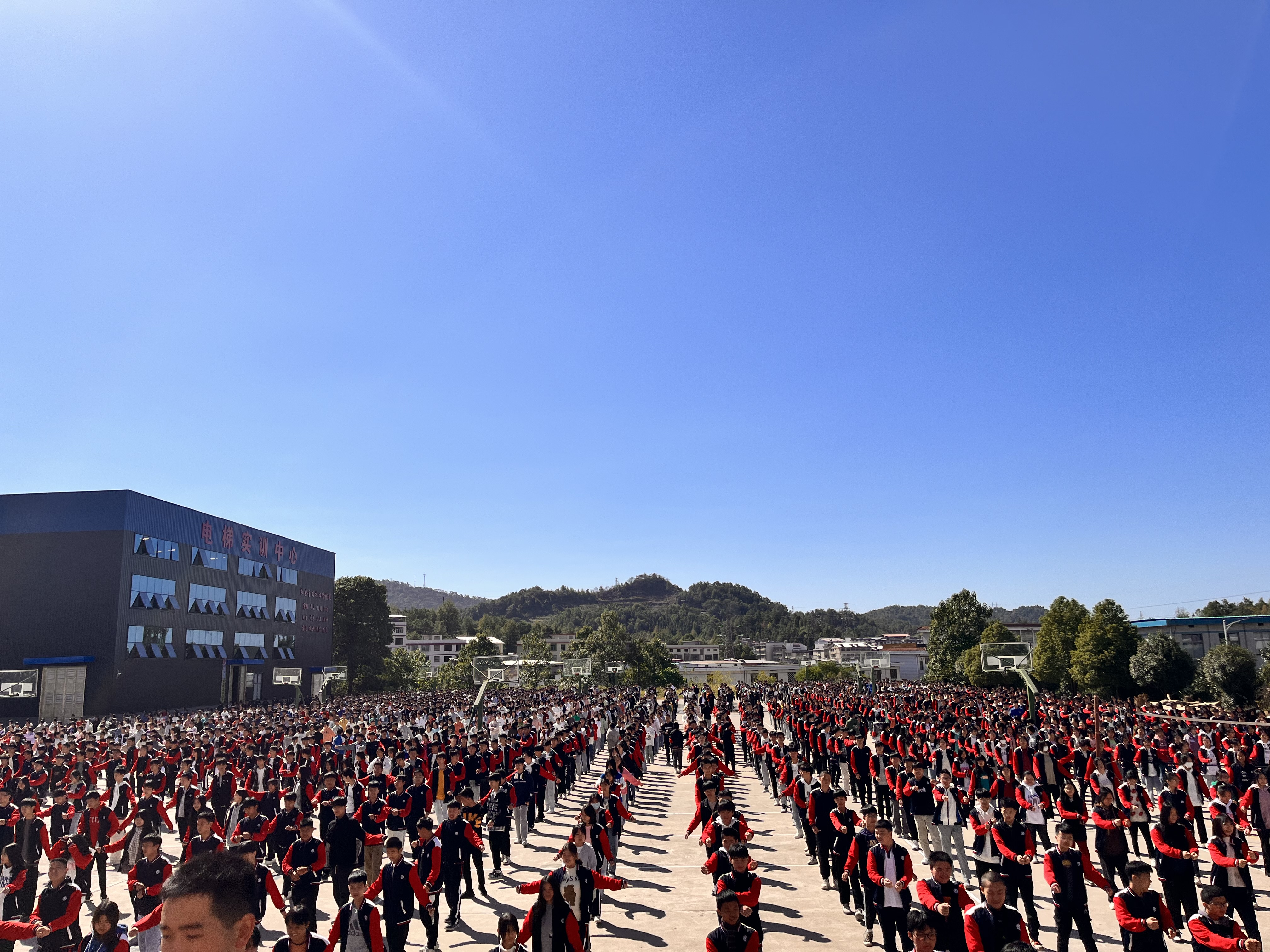 以督促优，以导赋能，做至朴至真教育