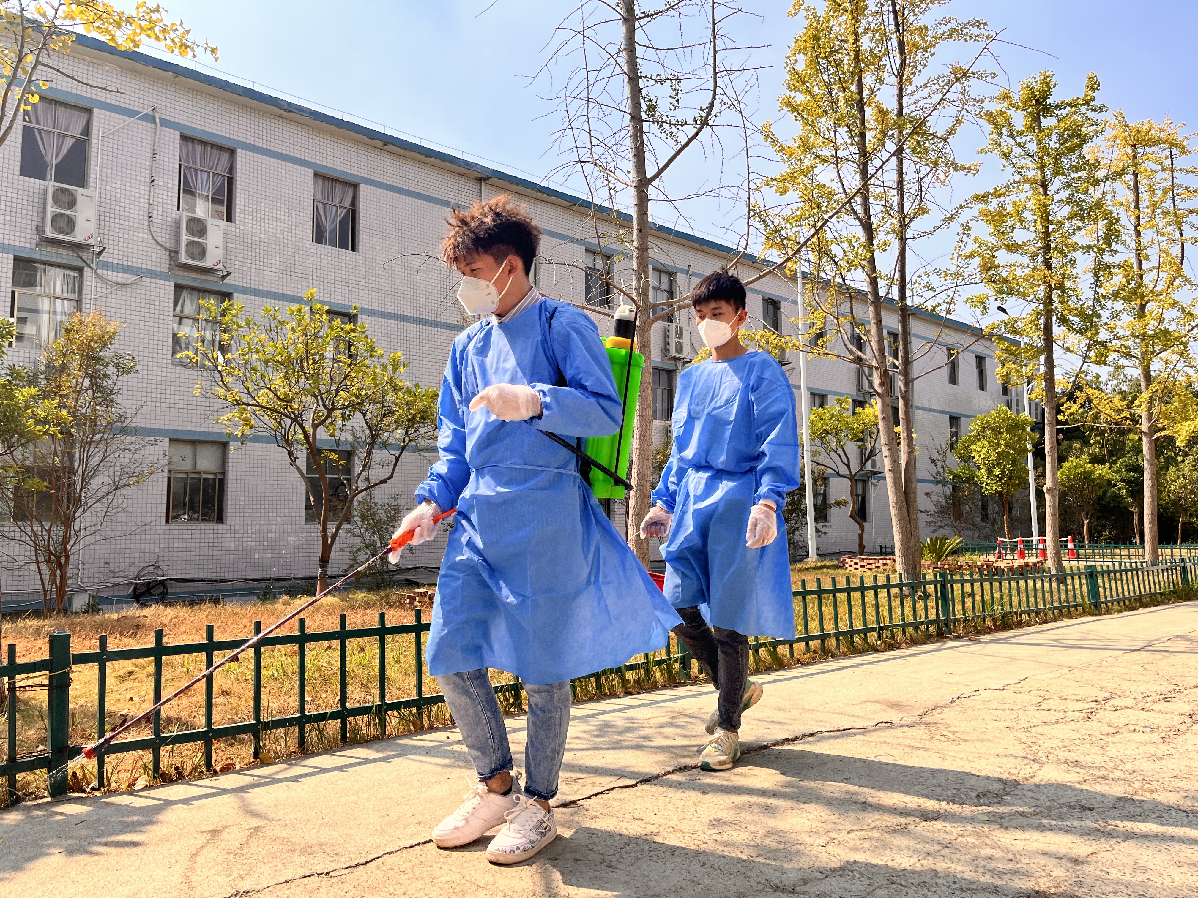 坚决打赢疫情防控“阻击战”