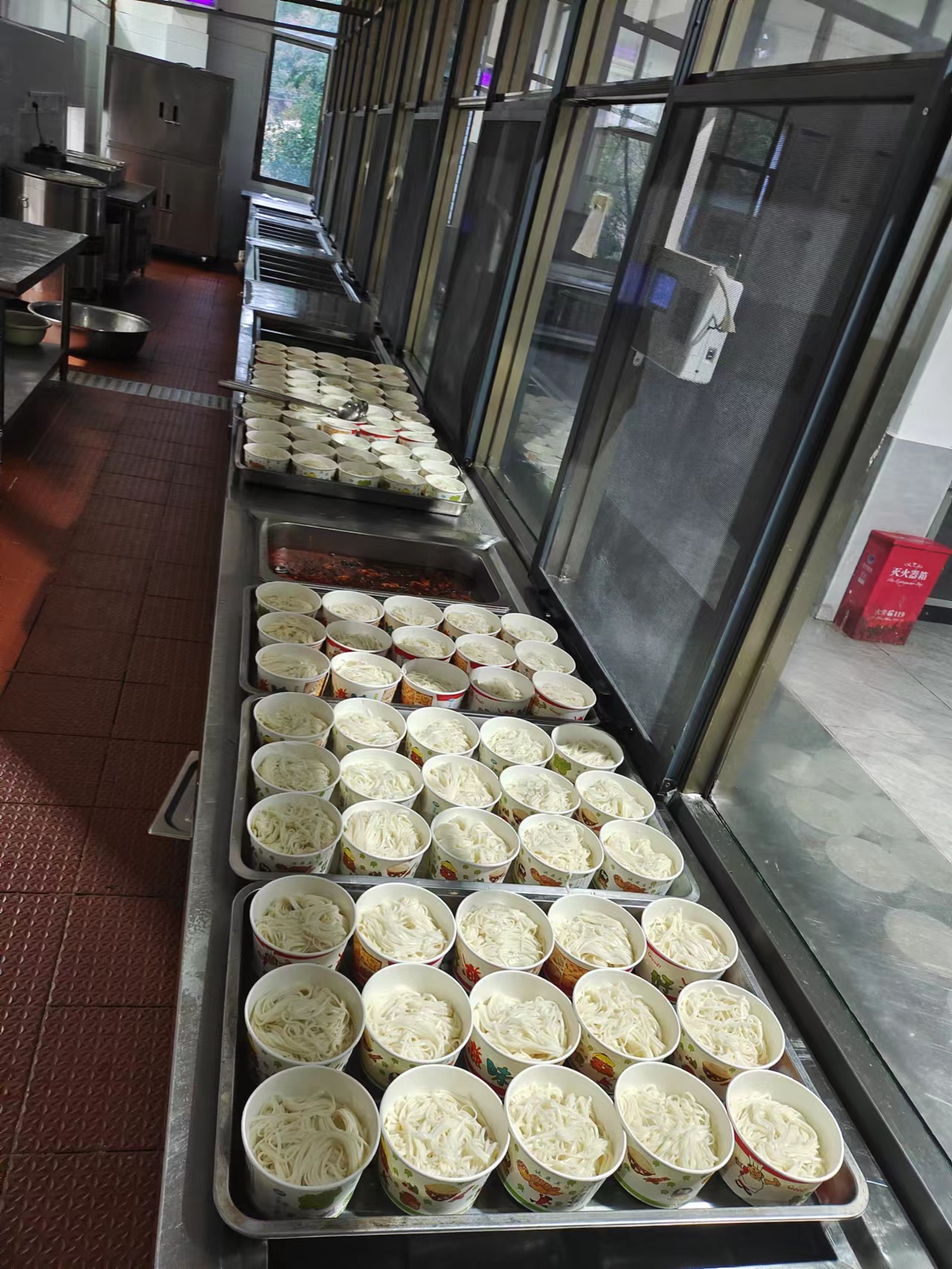 甘于人“后”显担当，“勤”于人先抗疫情